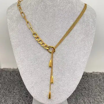 Wren Teardrop Charm Necklace