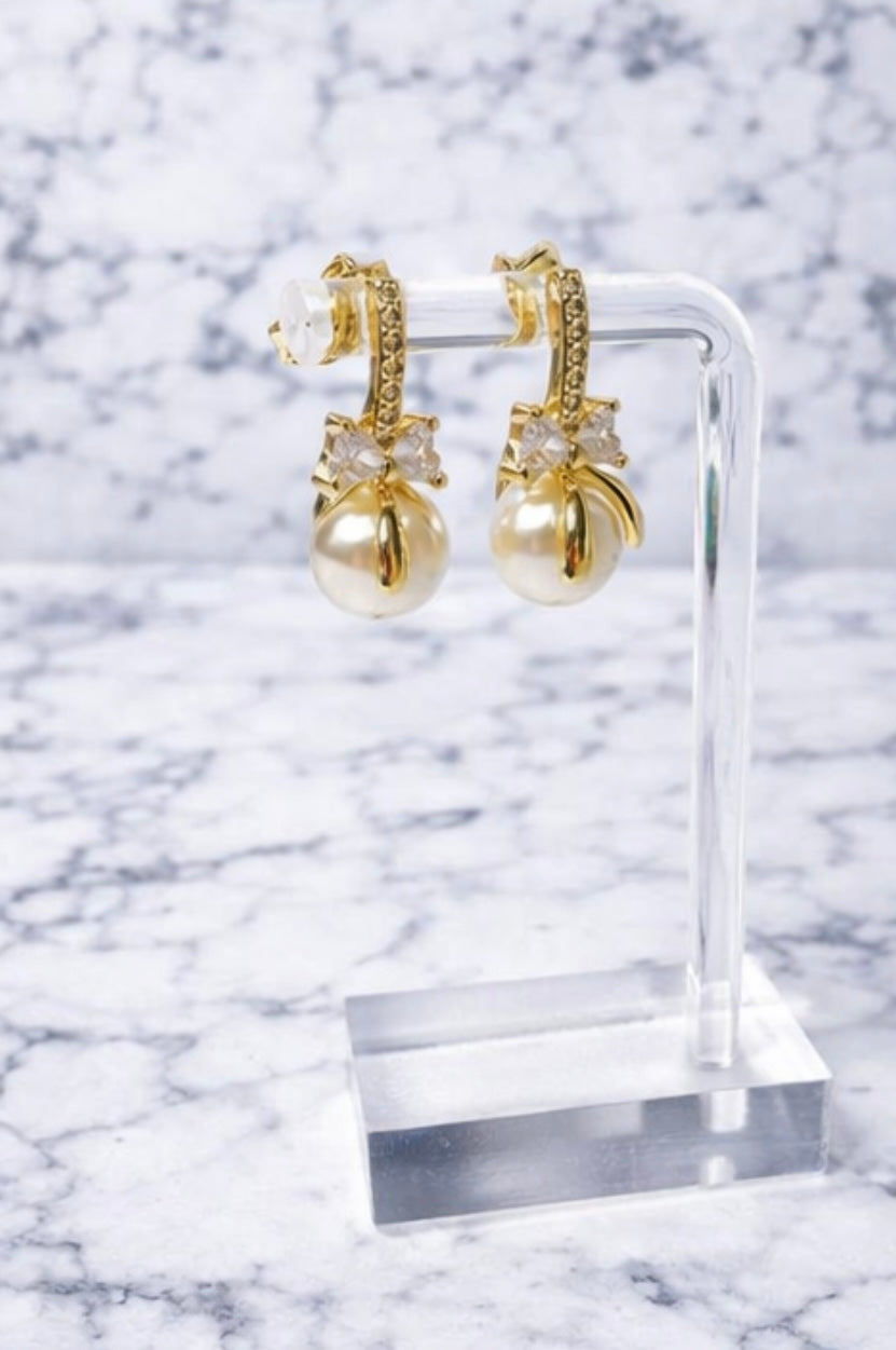 Harper Pearl Bow Earrings
