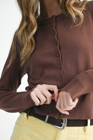 Resse ButtonedTop