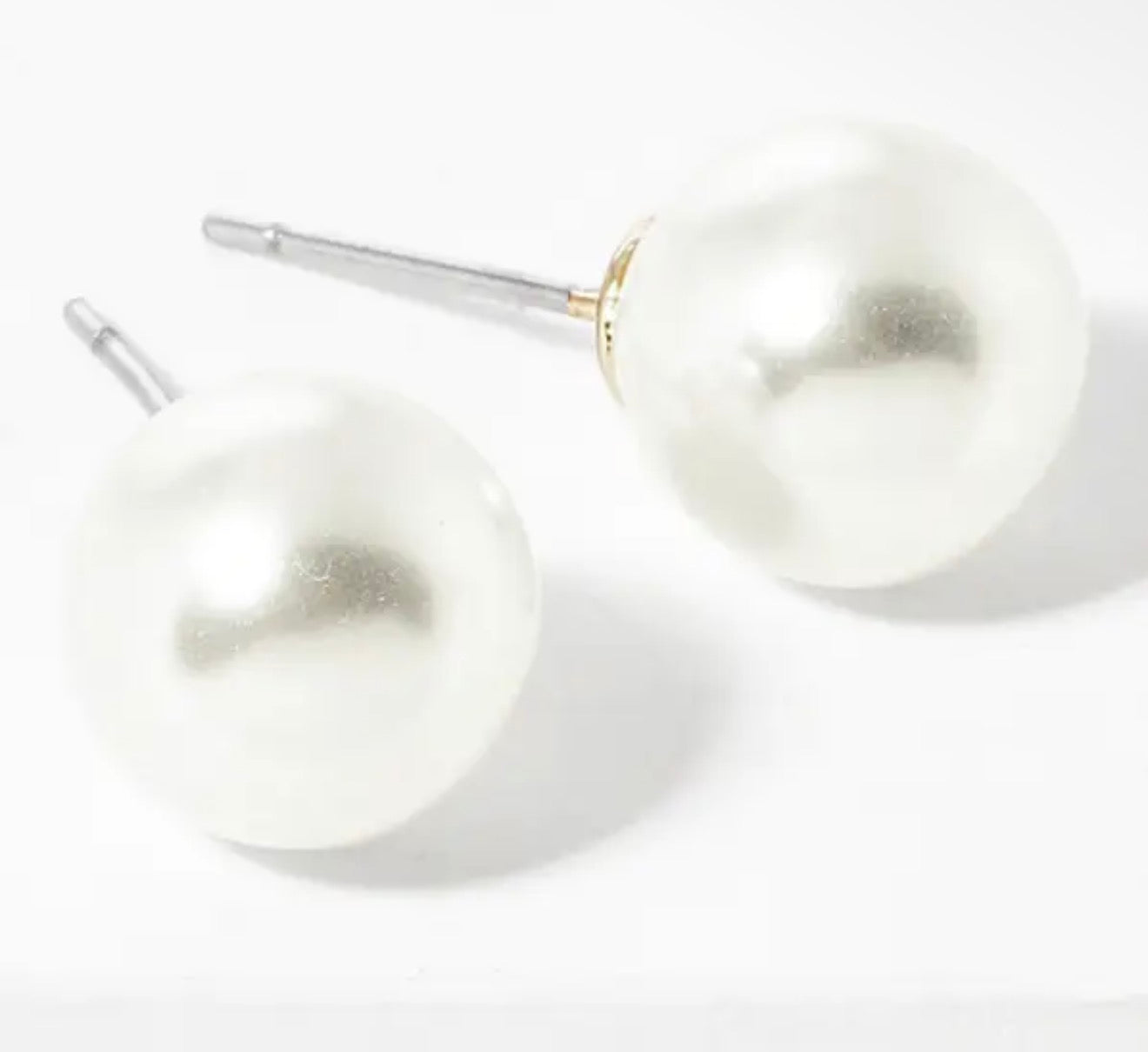 Libby 10mm Pearl Studs