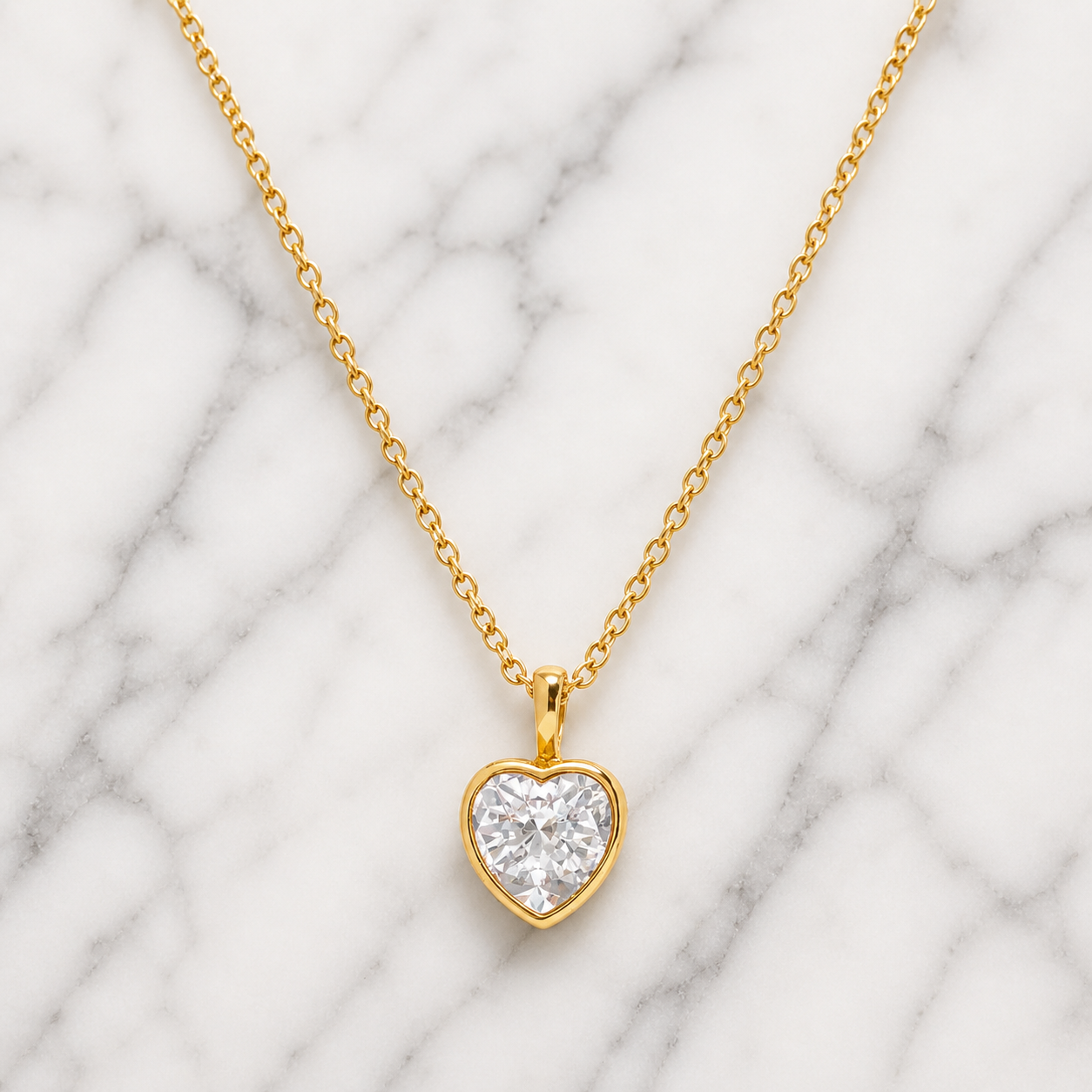 Nova mini Heart necklace