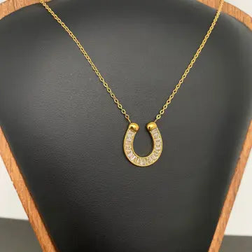 Wren Horseshoe 18K Necklace